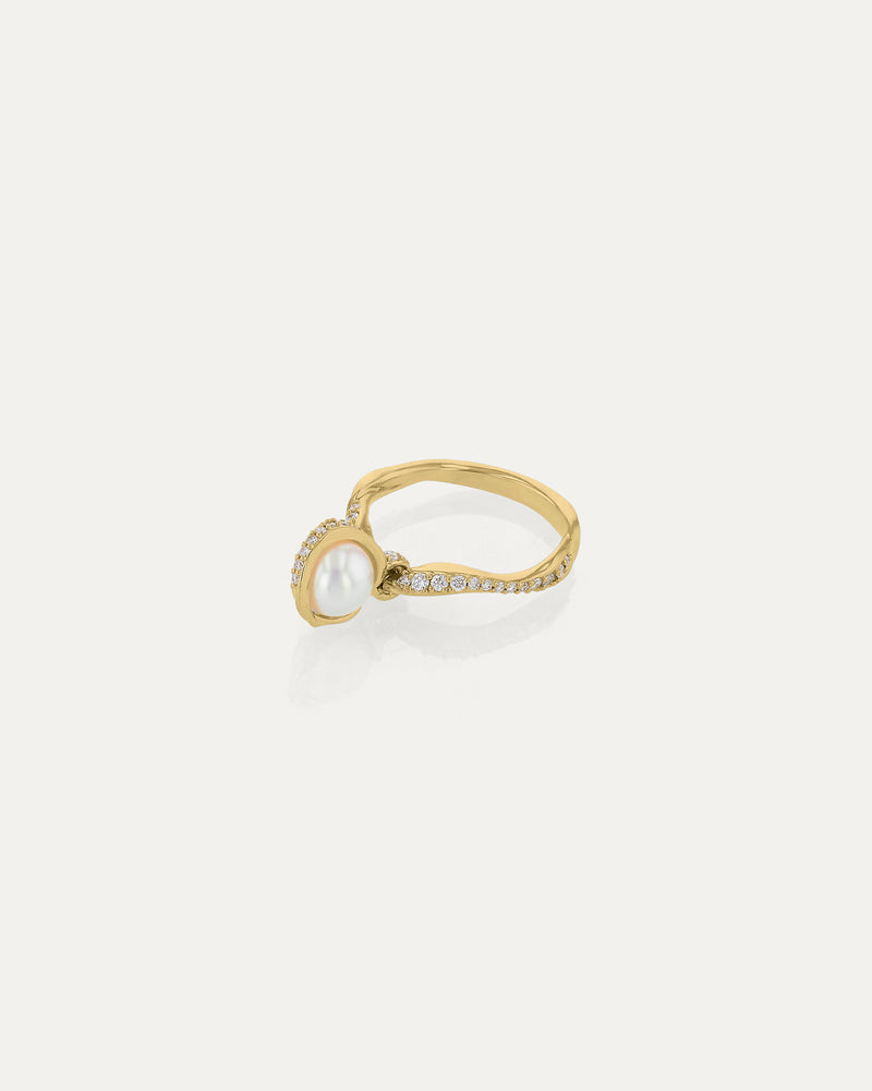 Overtone Diamond Ring