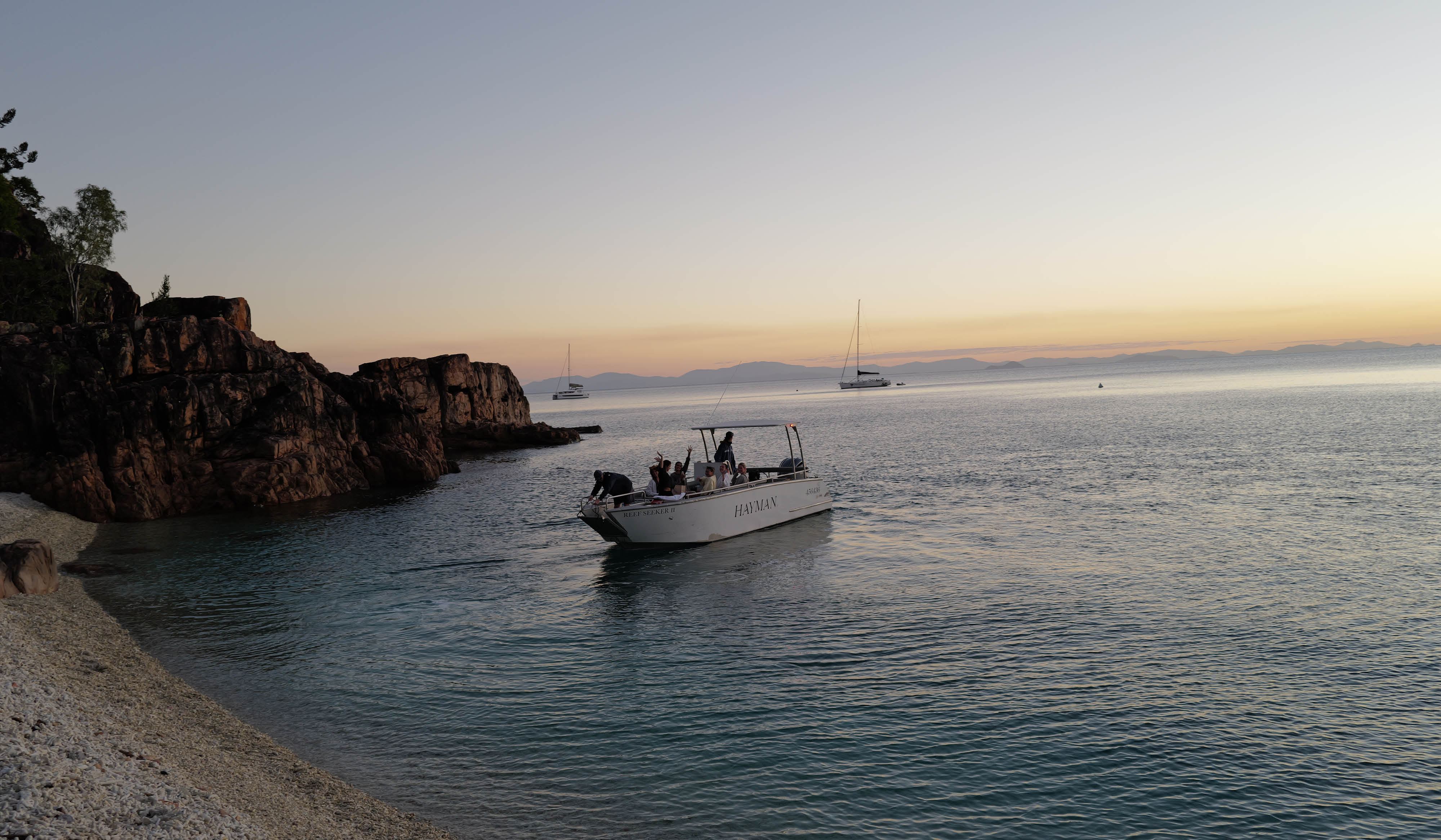 Postcards from Hayman Island: Behind the Scenes of the SARAH & SEBASTIAN Holiday Campaign